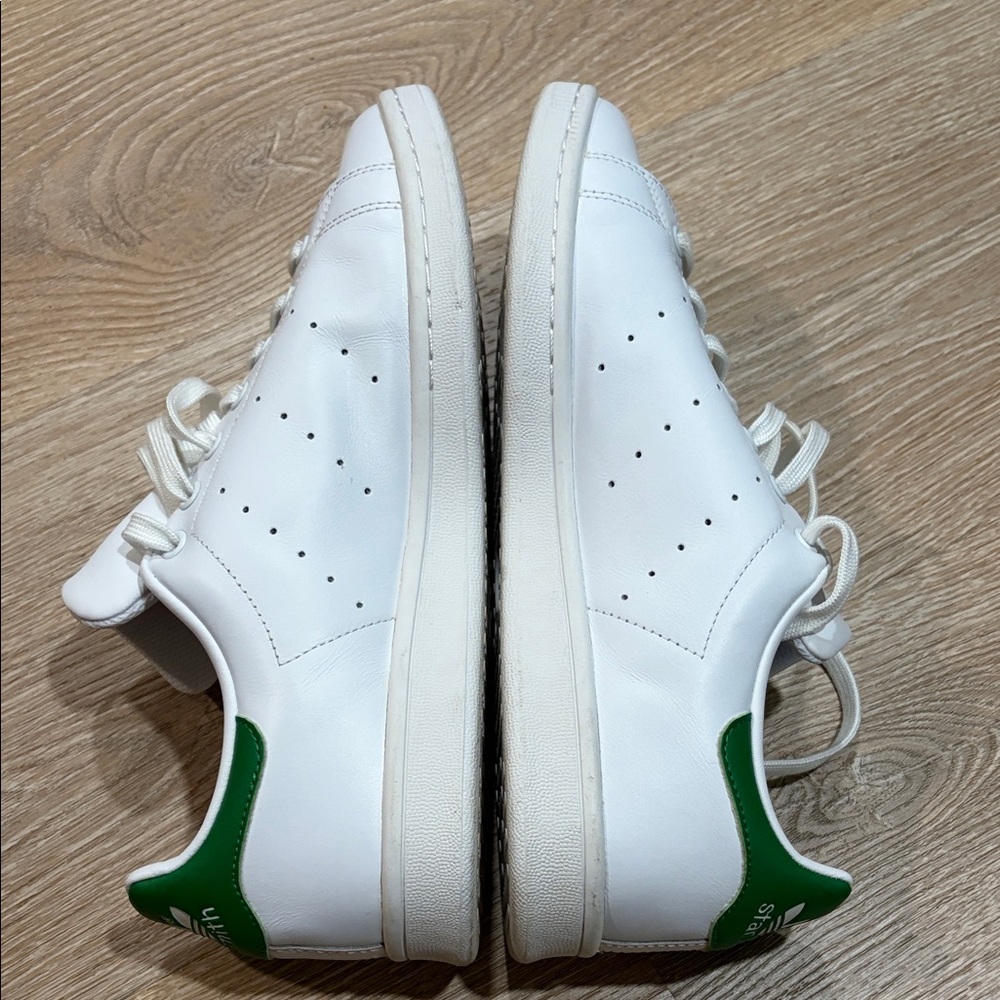 Adidas White and Green Stan Smith Shoes - Picture 8 of 11